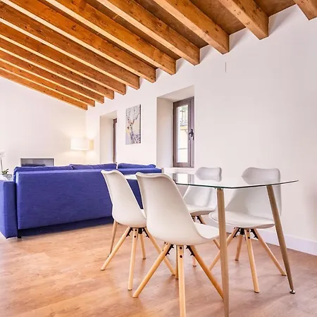 Stunning Apartment In Central Sevilla Buitenkant foto