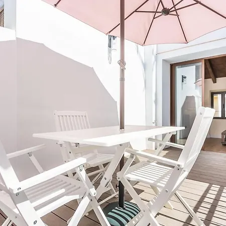 Stunning Apartment In Central Sevilla Buitenkant foto